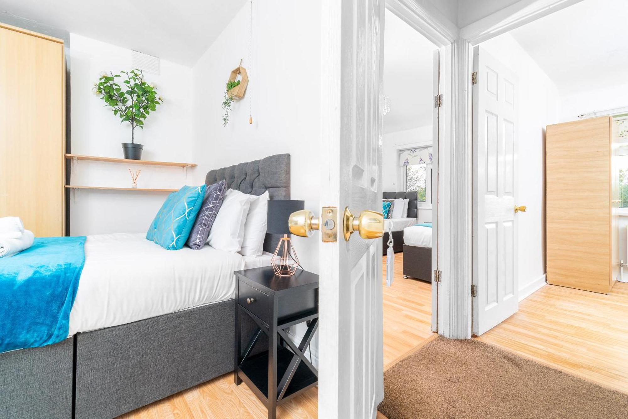 Three Bed House - Garden - Parking - 5 Guests - Fast Wifi - Netflix - 83b Holiday home Birmingham