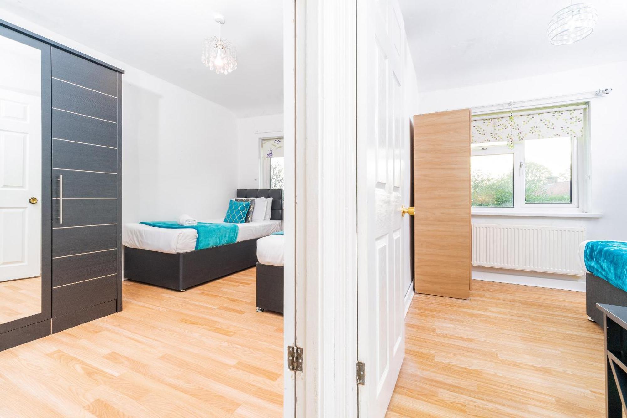 Holiday home Three Bed House - Garden - Parking - 5 Guests - Fast Wifi - Netflix - 83b Birmingham